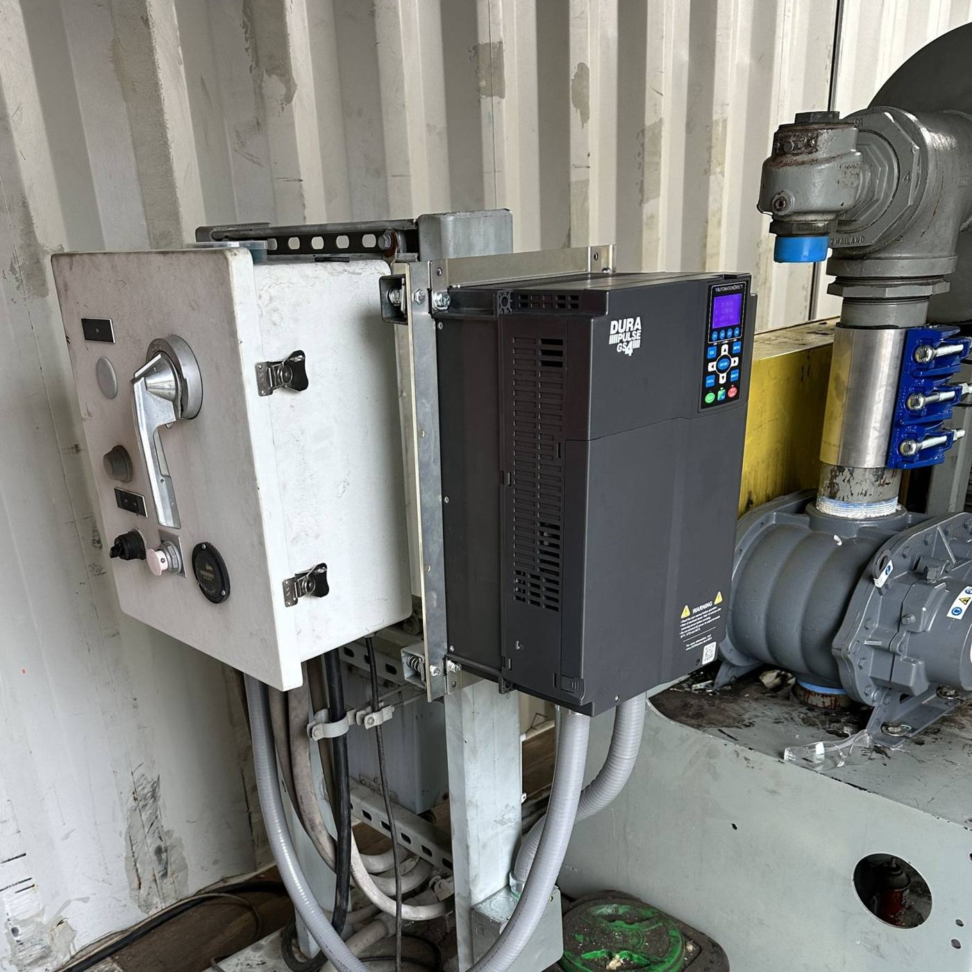 Driftwood SVE blower drive panel
